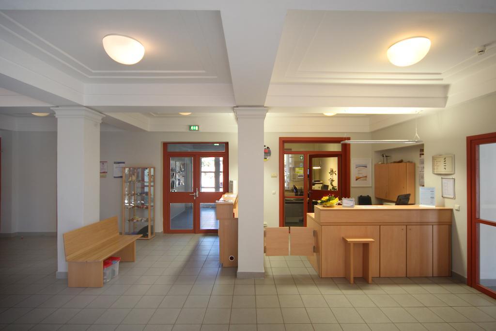 Djh Jugendherberge Wismar Exterior photo